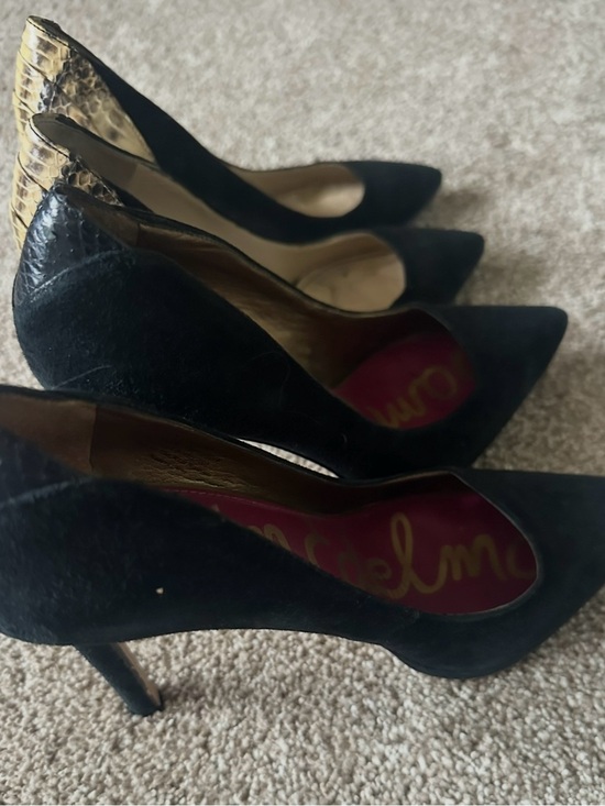 Sam Edelman Shoes - Sam Edelman Black Pumps with Gold Snakeskin-Textured Heel